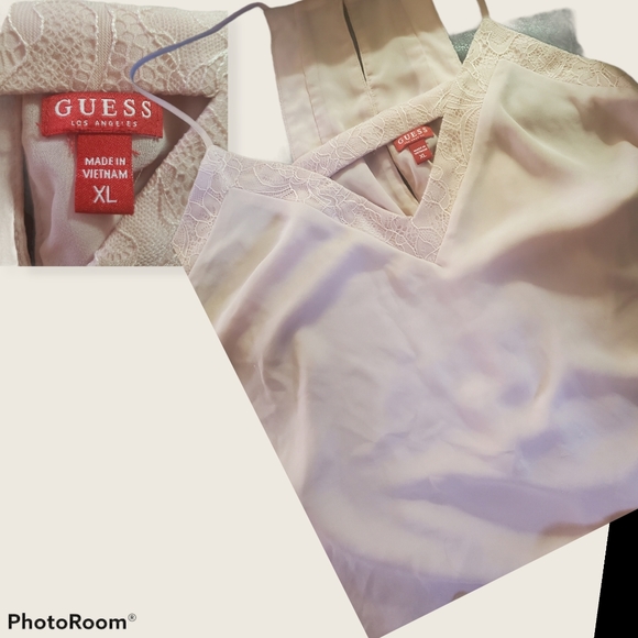 XL Guess Tank style sheer Blouse in the light pink w-V neckline - Picture 2 of 2